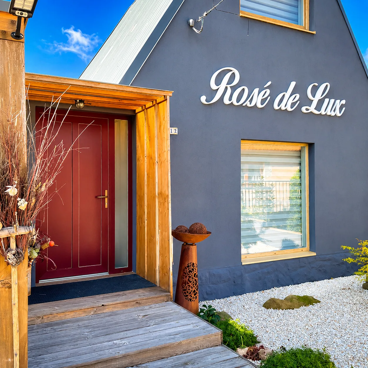 The entrance of Rosé de Lux