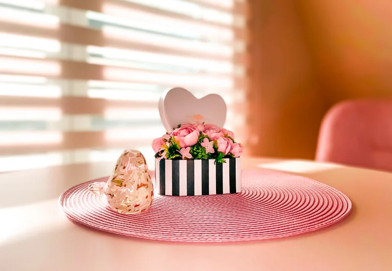 Heart-shaped flower decoration on the table